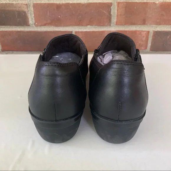 Clarks Channing Haley black leather slip on loafers Women's size US 8.5 M - Picture 7 of 10